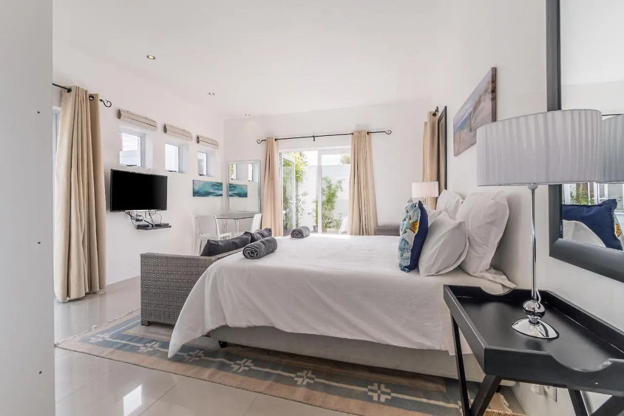Greenways Drive Apartment Kommetjie
